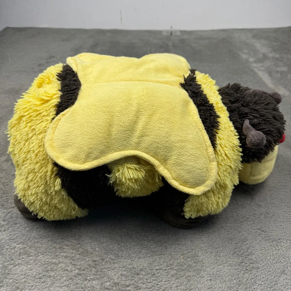 Pillow Pets Buzzy Bee Plush Pillow Kids 18in Yellow Brown Excellent Foldable Toy